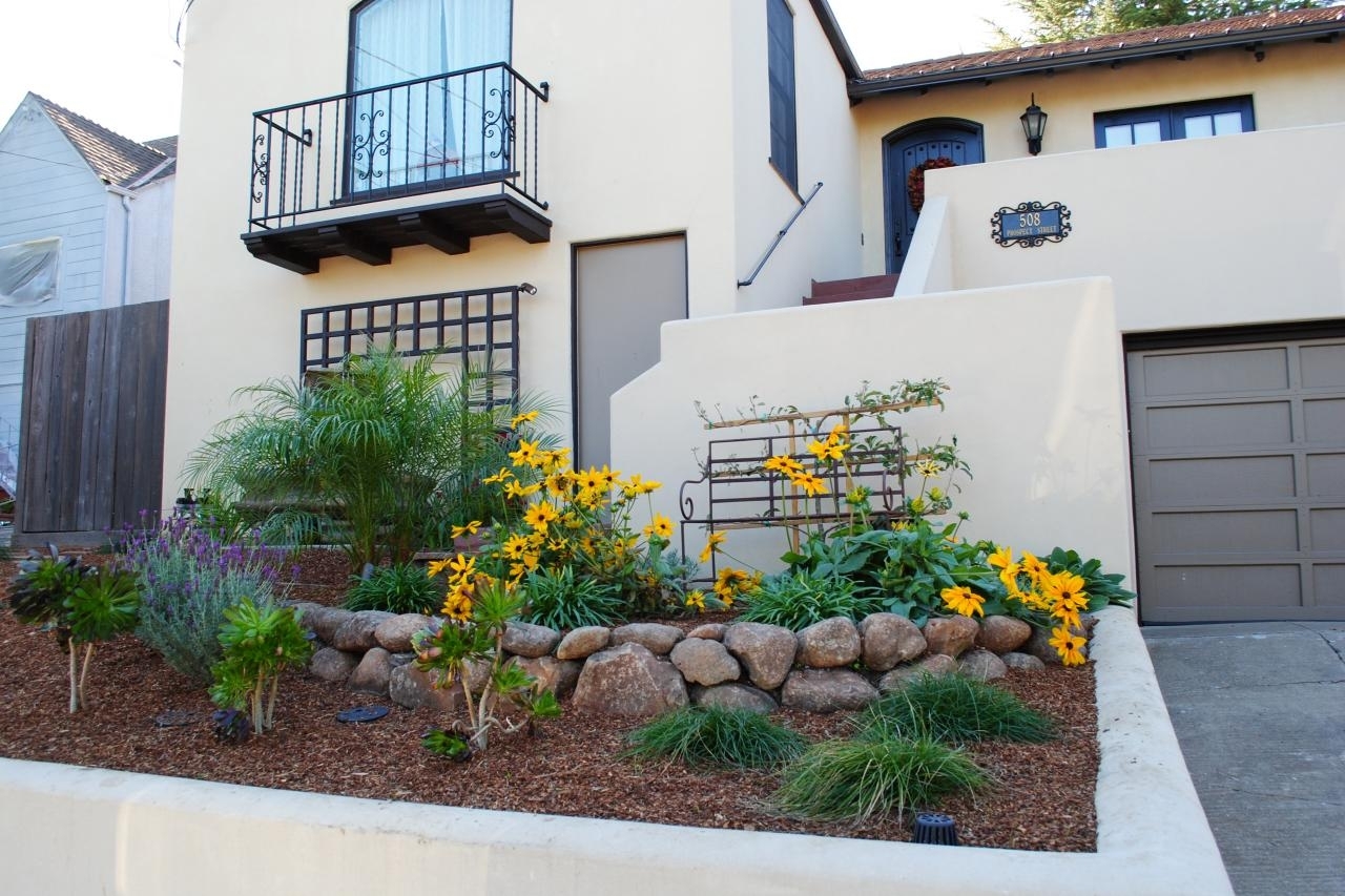 10 Fabulous Landscape Design Ideas For Small Front Yards %name 2022