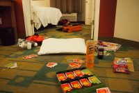 the best kind of tween birthday party: hotel sleepover | party ideas