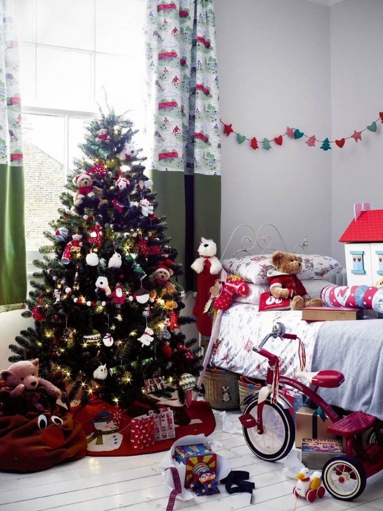 10 Stylish Christmas Tree Decorating Ideas For Kids top 40 christmas decorating ideas for kids room christmas 1 2022