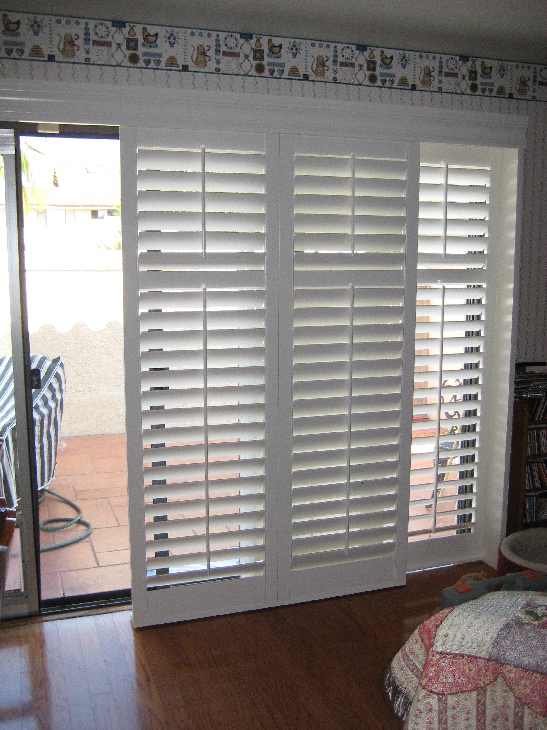 10 Lovely Blinds For Patio Doors Ideas venetian blinds for patio doors doors ideas 2022