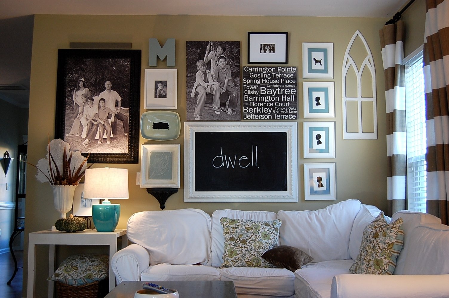 10 Stylish Wall Decor Ideas For Family Room wall decor ideas for family room piebirddesign 2022
